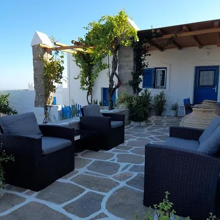 Casa de Férias Paros Traditional House