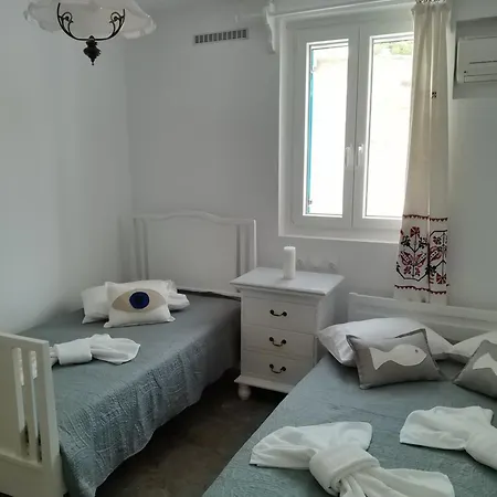 Casa de Férias Paros Traditional House