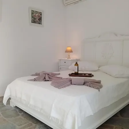 Paros Traditional House Moni Christou Dasous